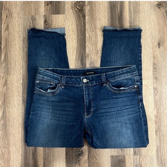 White House Black Market Slim Crop Roll Up Stretch Jeans Size 12 Denim - Picture 2 of 10